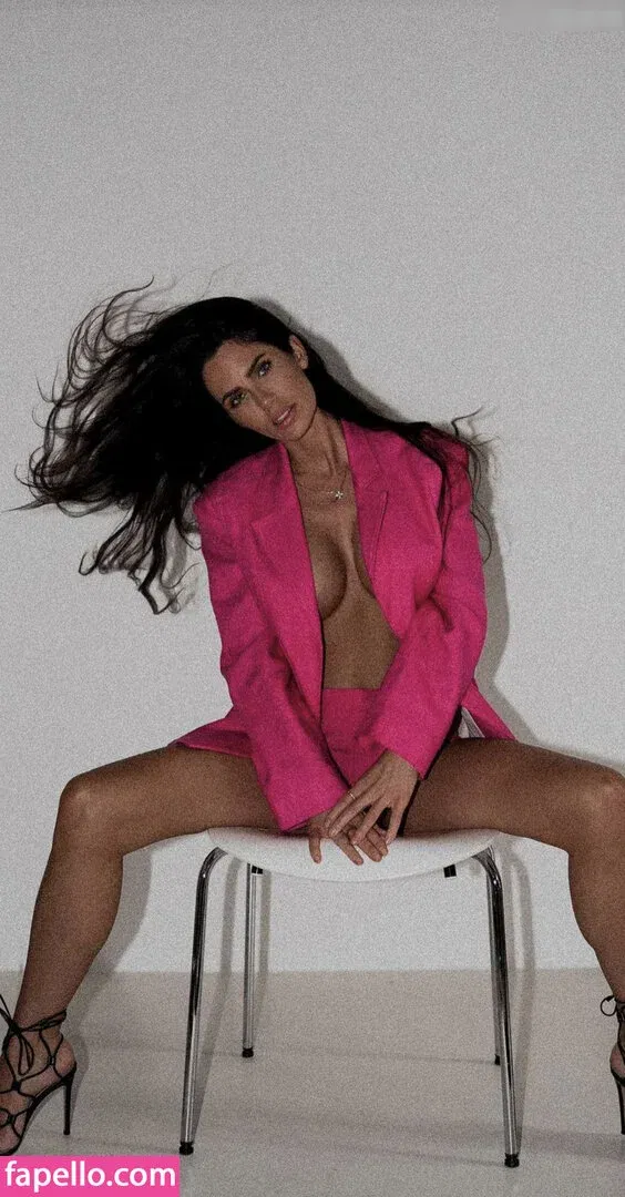 Bella Kraus Onlyfans Photo Gallery 