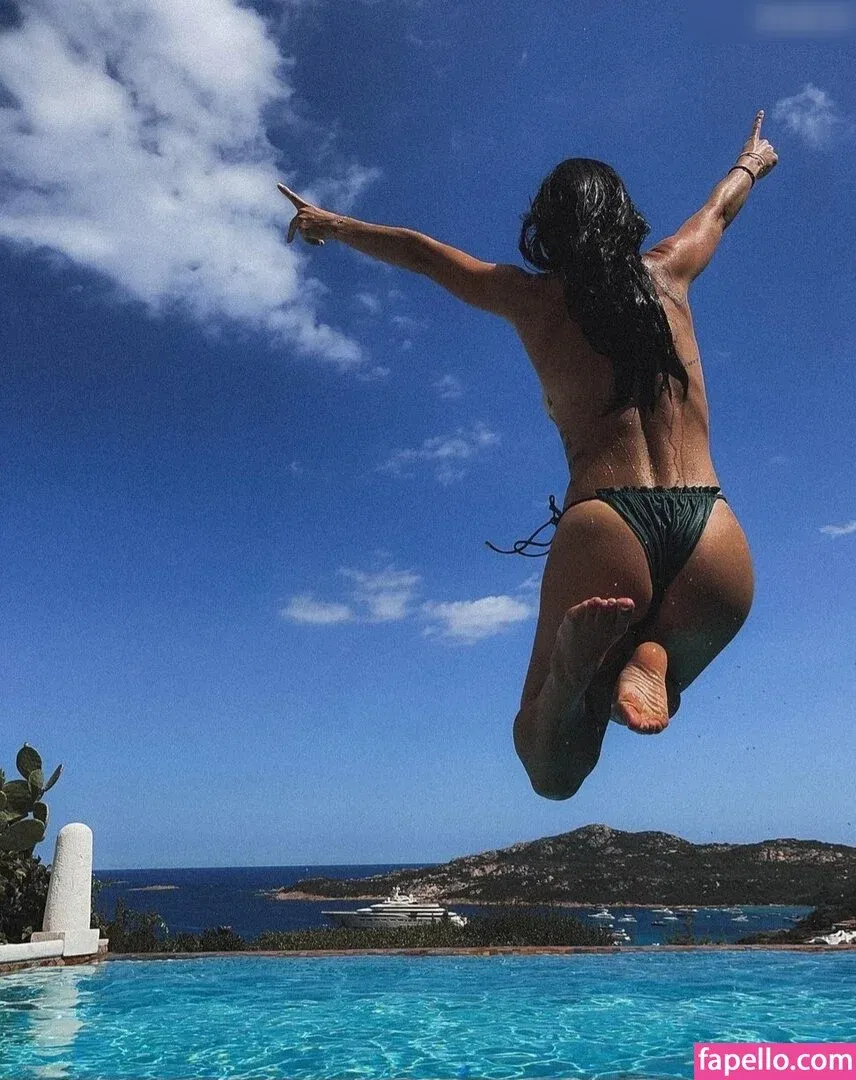 Bella Kraus Onlyfans Photo Gallery 