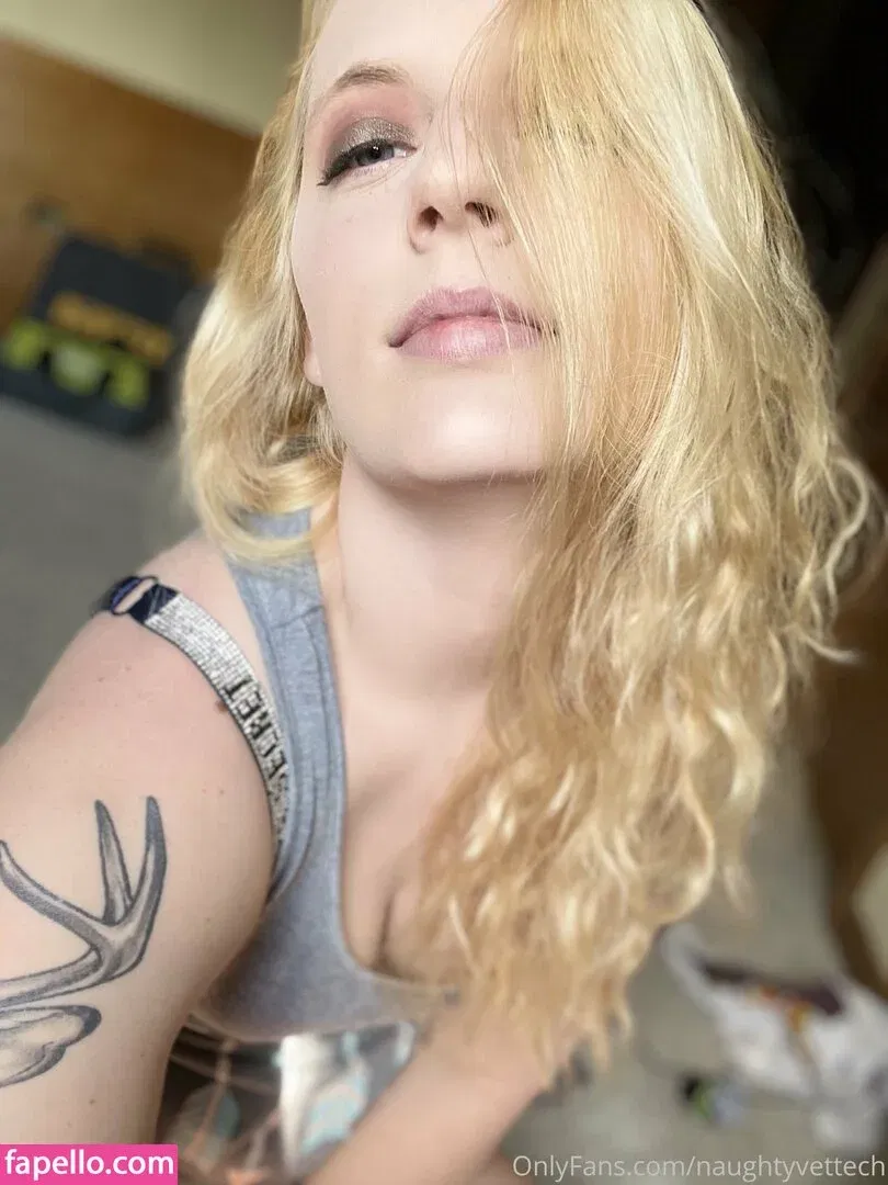 naughtyvettech Onlyfans Photo Gallery 