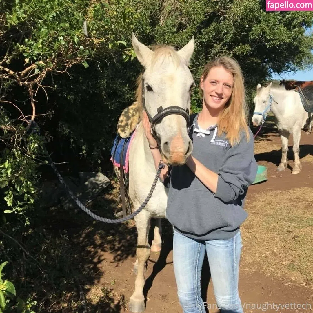 naughtyvettech Onlyfans Photo Gallery 