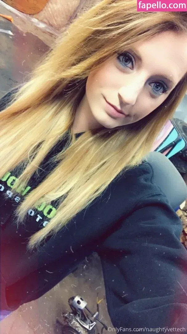 naughtyvettech Onlyfans Photo Gallery 