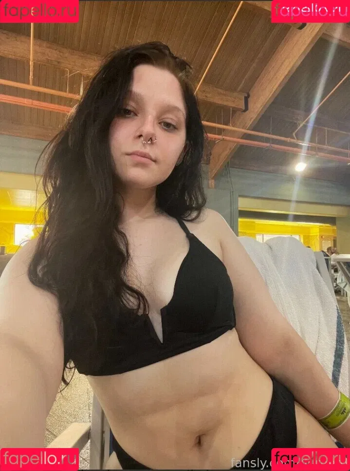 BabyDana Onlyfans Photo Gallery 