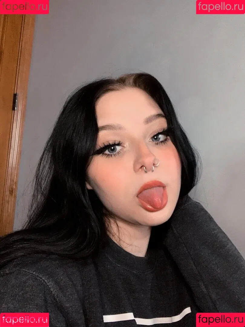 BabyDana Onlyfans Photo Gallery 