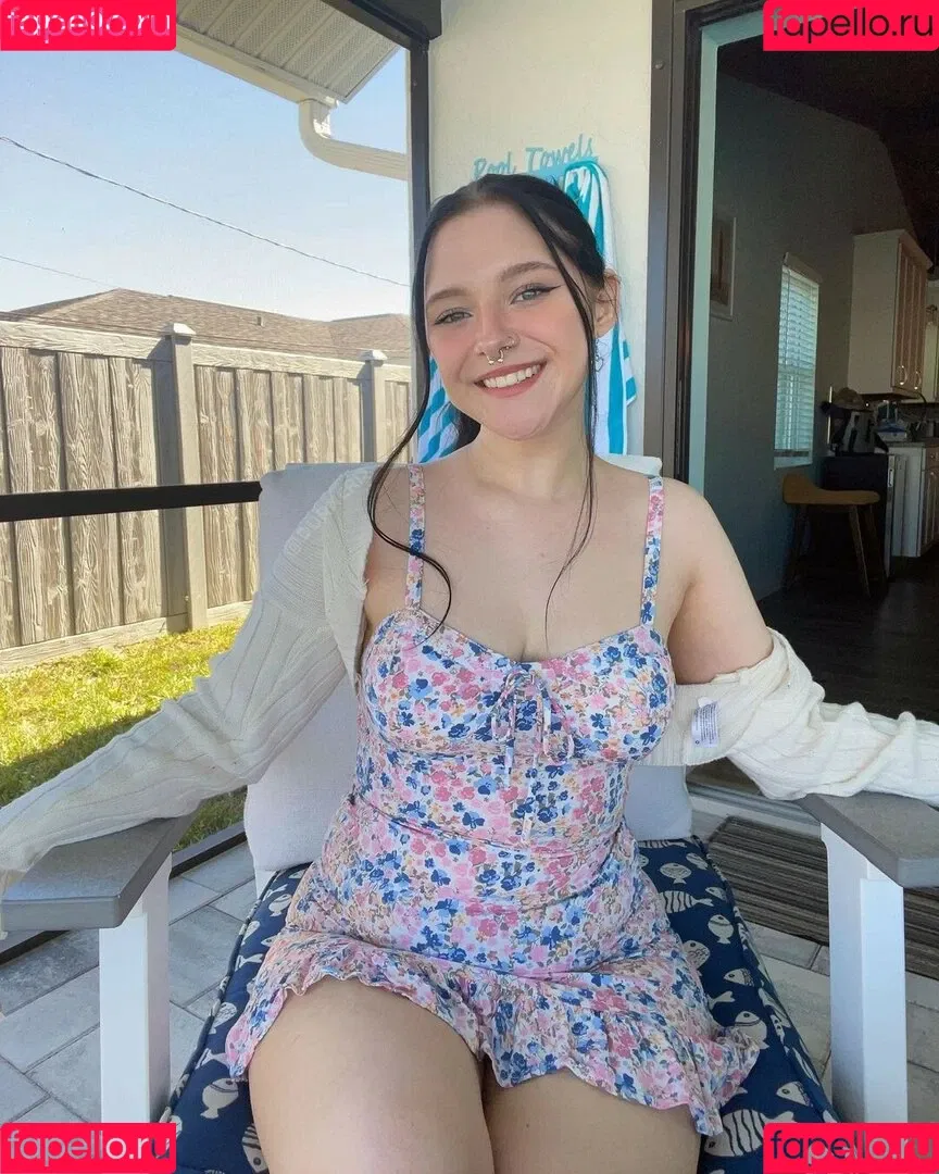BabyDana Onlyfans Photo Gallery 