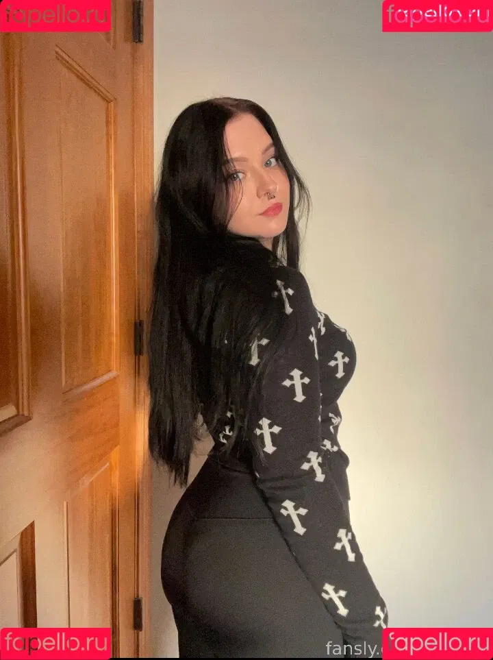 BabyDana Onlyfans Photo Gallery 
