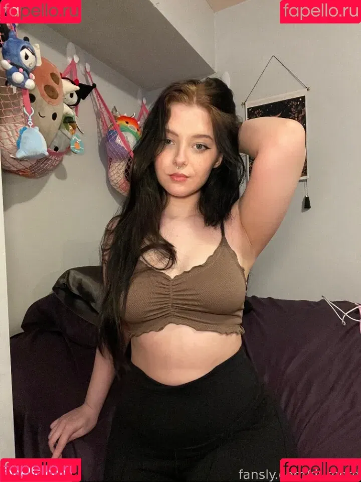 BabyDana Onlyfans Photo Gallery 