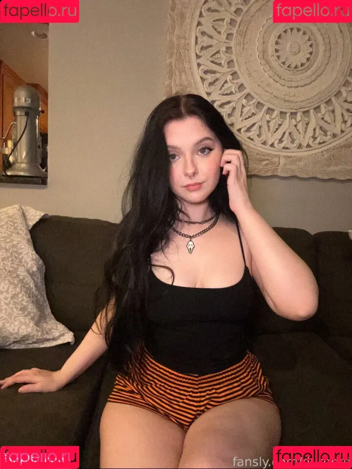 BabyDana Onlyfans Photo Gallery 