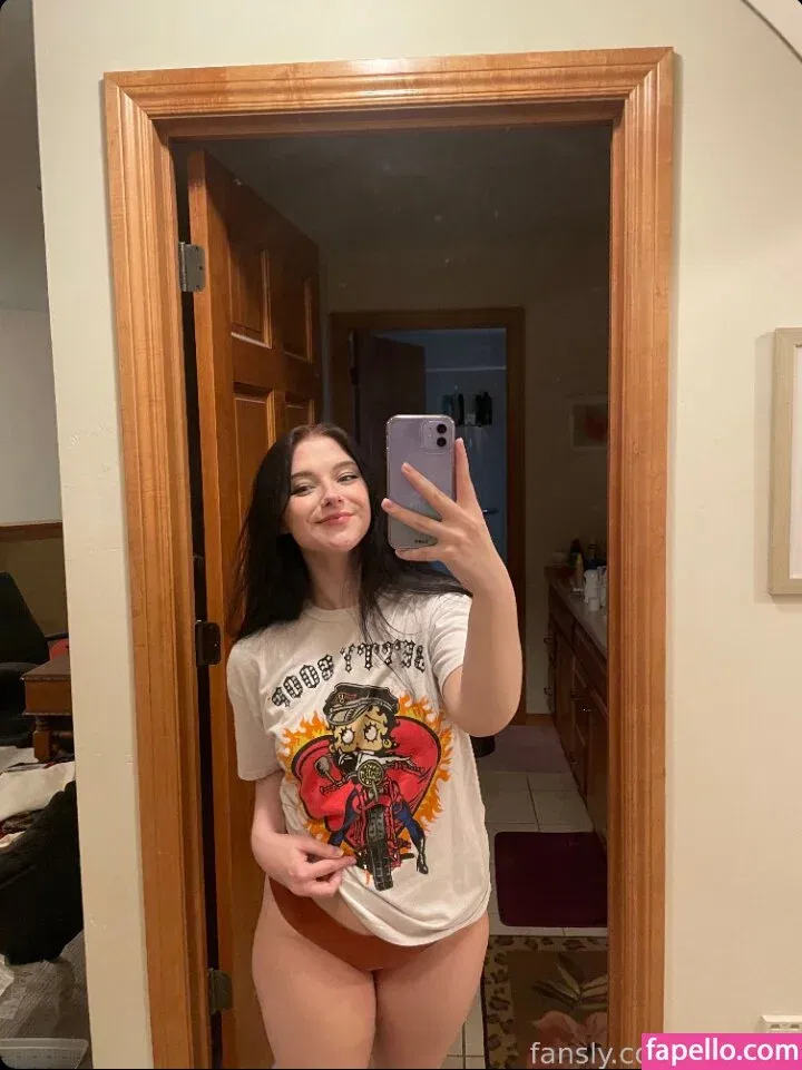 BabyDana Onlyfans Photo Gallery 