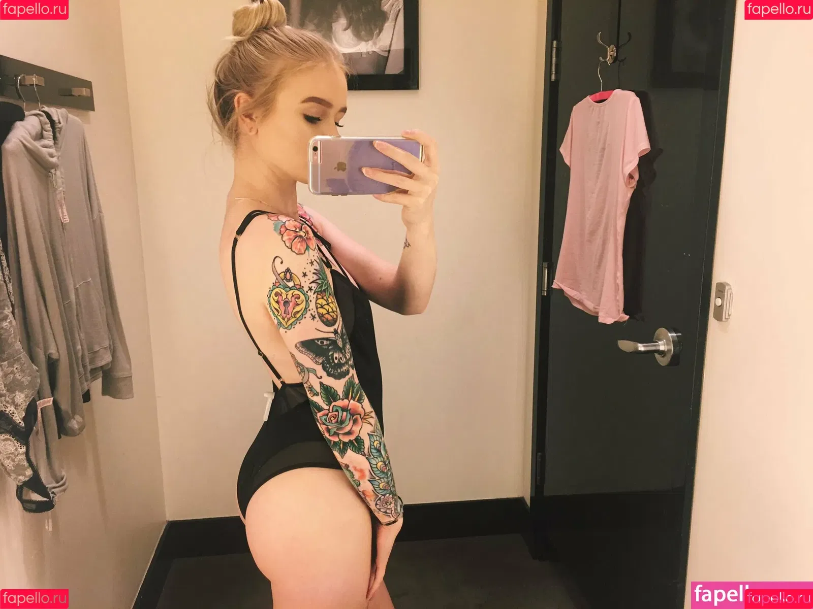 Taysux // Taylor Haugen // miller white Onlyfans Photo Gallery 