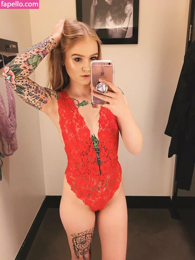 Taysux // Taylor Haugen // miller white Onlyfans Photo Gallery 