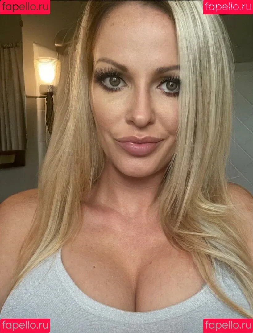 Blonde Goddess Onlyfans Photo Gallery 