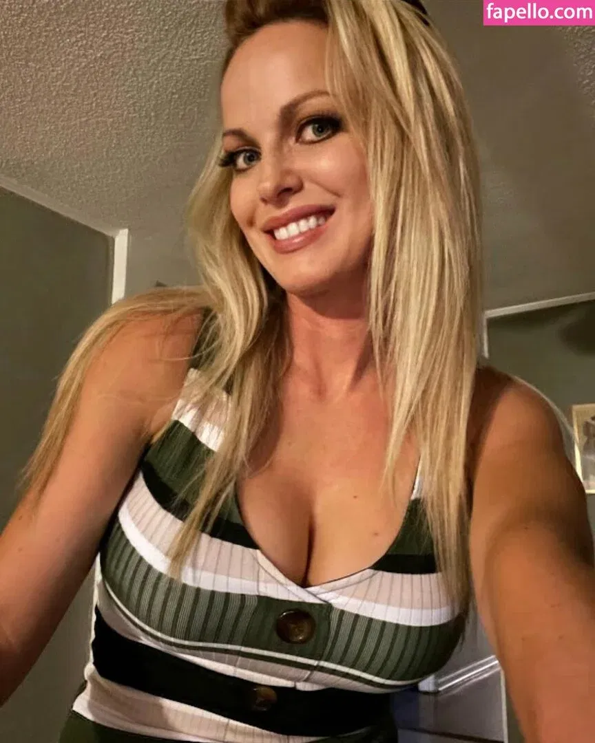 Blonde Goddess Onlyfans Photo Gallery 