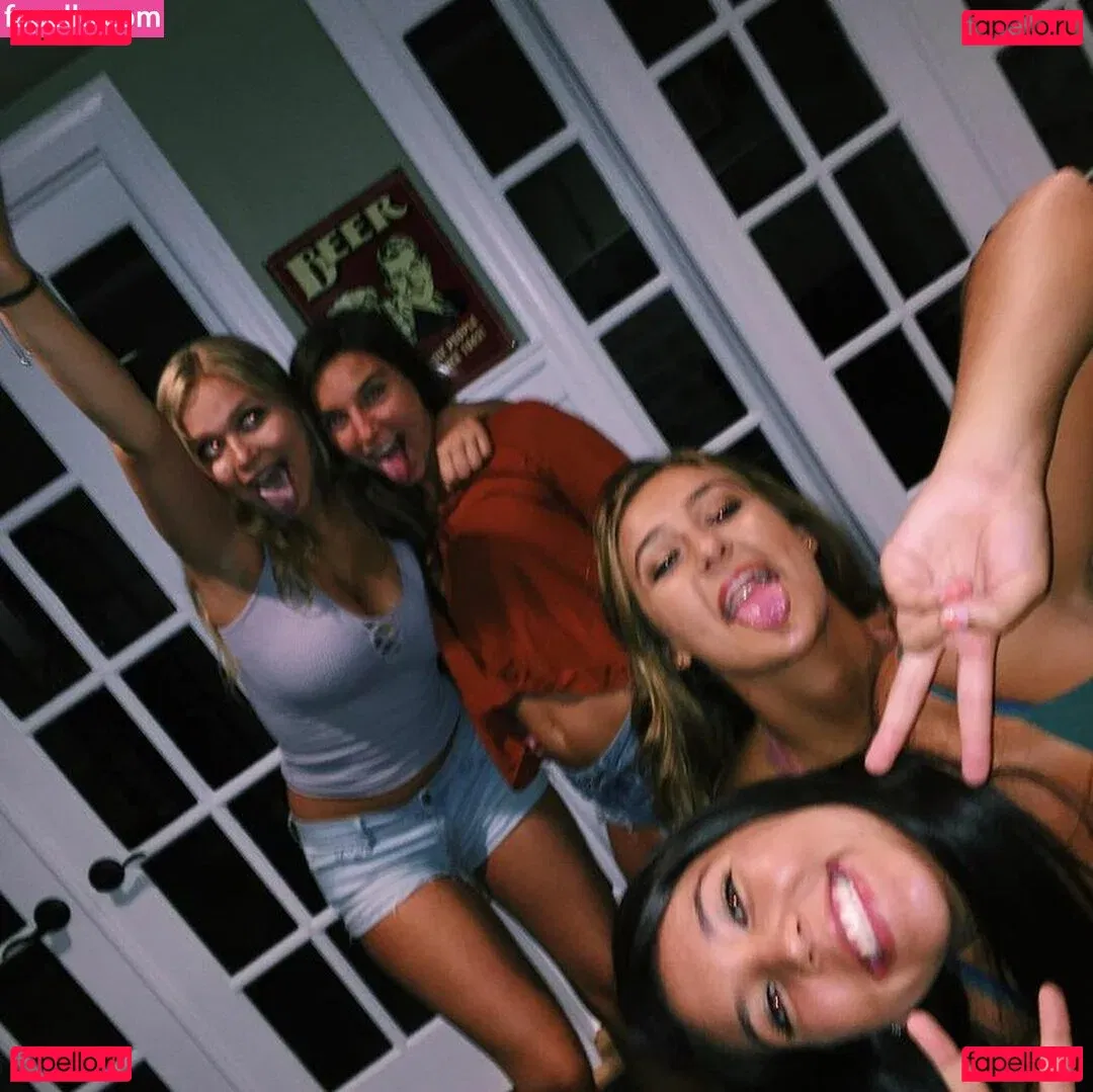 Kate Crawford Onlyfans Photo Gallery 