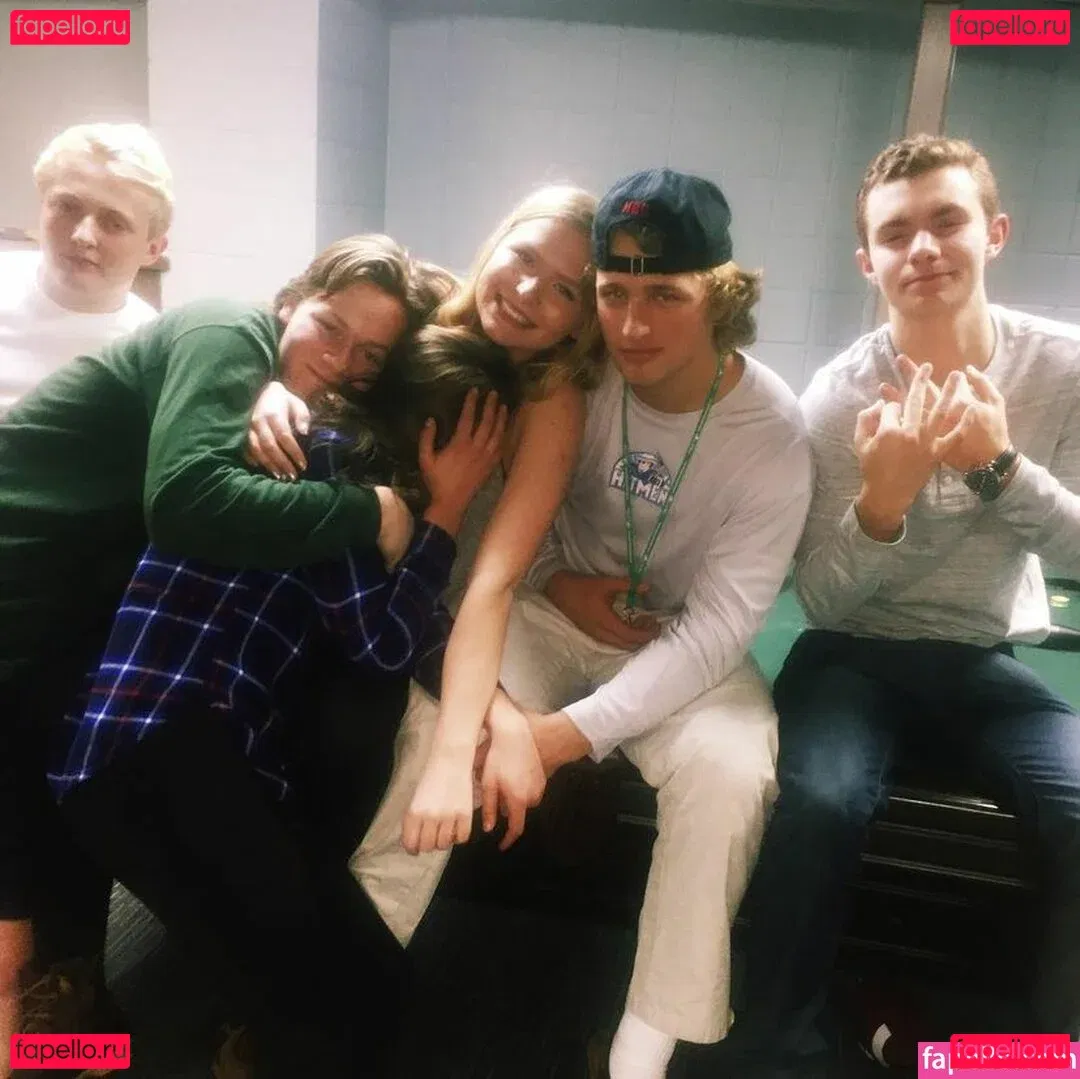 Kate Crawford Onlyfans Photo Gallery 