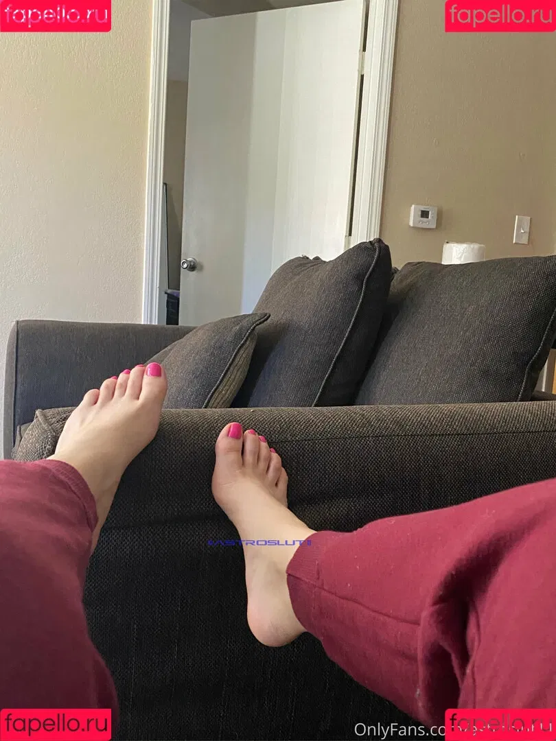 astrogirl11 Onlyfans Photo Gallery 