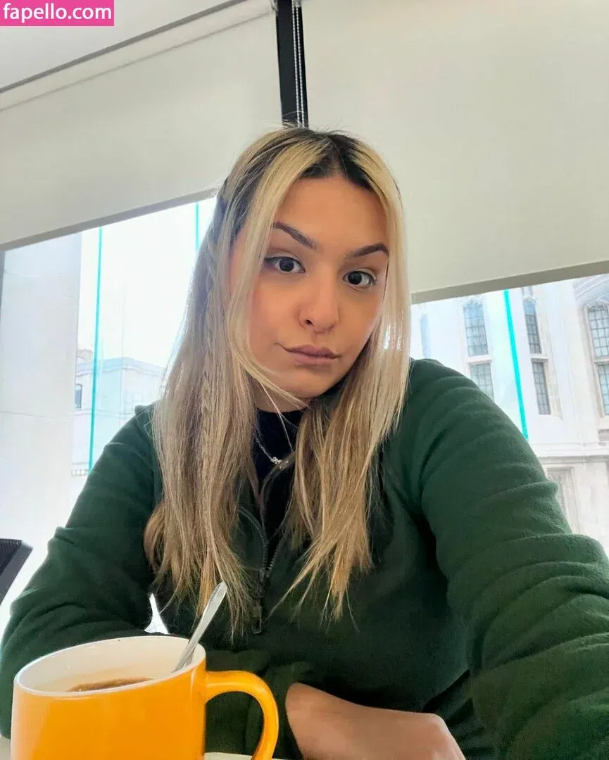 Tina Dehban Onlyfans Photo Gallery 