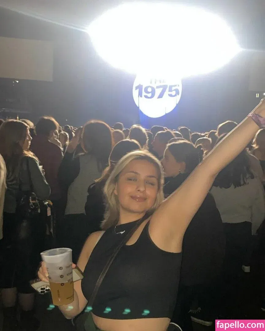 Tina Dehban Onlyfans Photo Gallery 