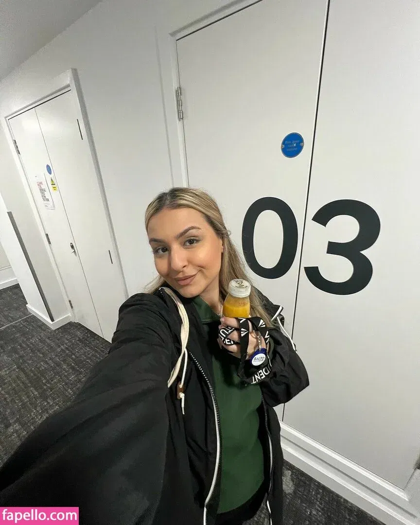 Tina Dehban Onlyfans Photo Gallery 