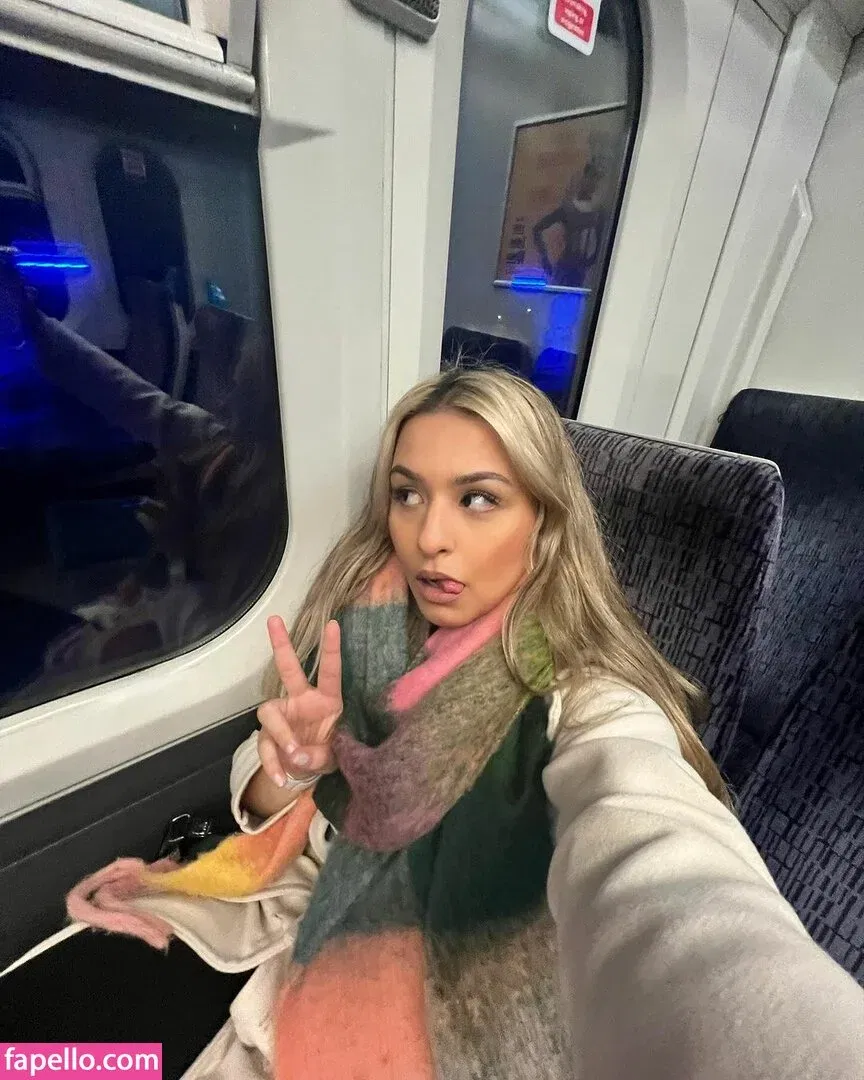 Tina Dehban Onlyfans Photo Gallery 