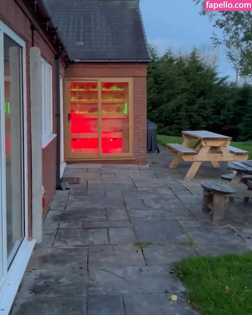 Tina Dehban Onlyfans Photo Gallery 