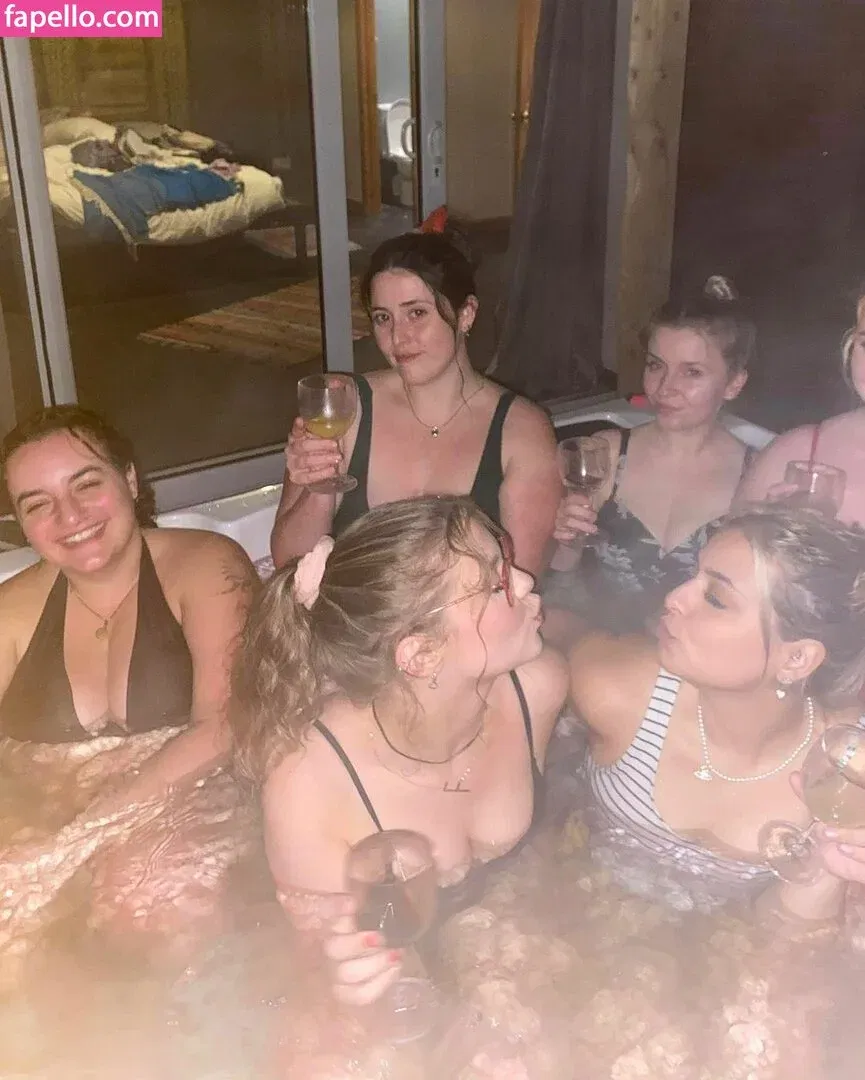 Tina Dehban Onlyfans Photo Gallery 