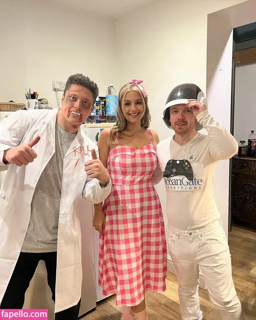 Tina Dehban Onlyfans Photo Gallery 