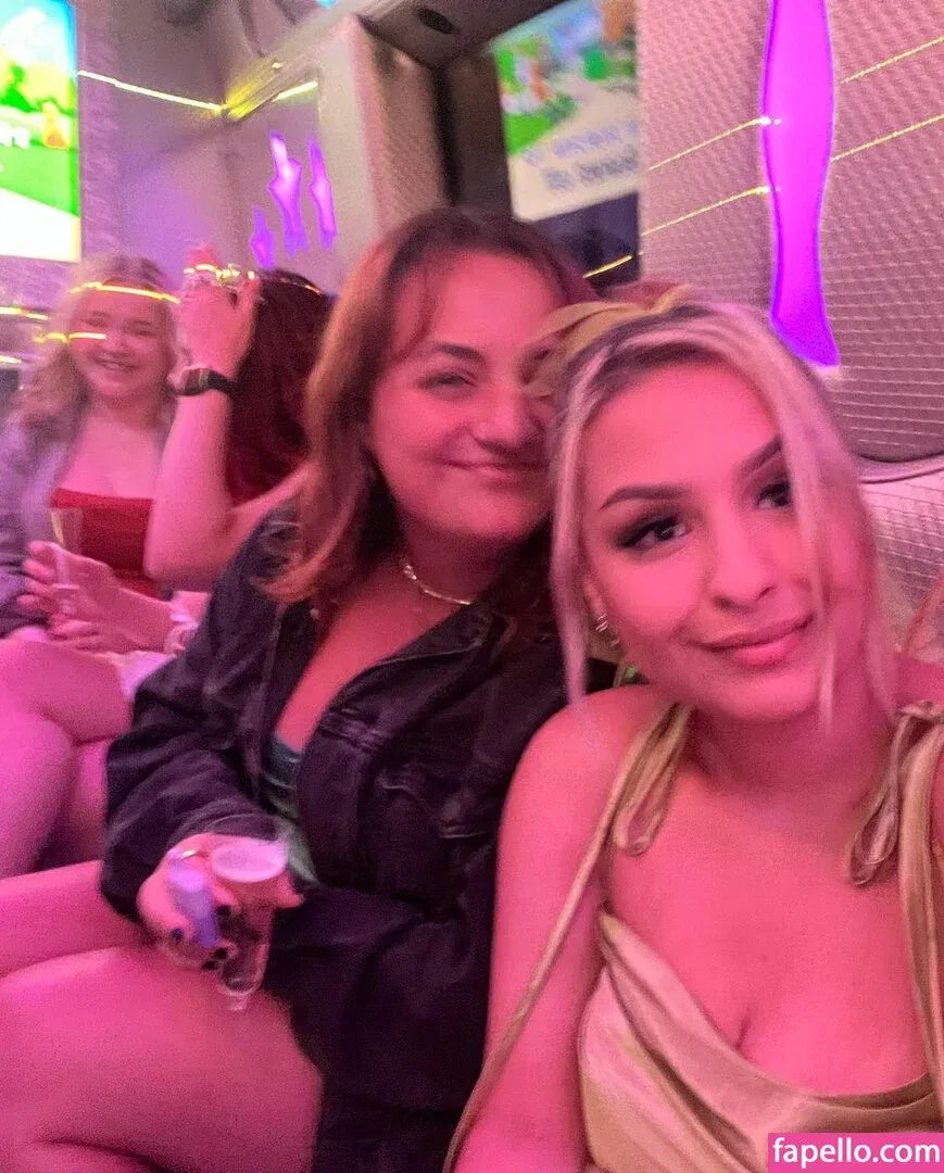 Tina Dehban Onlyfans Photo Gallery 