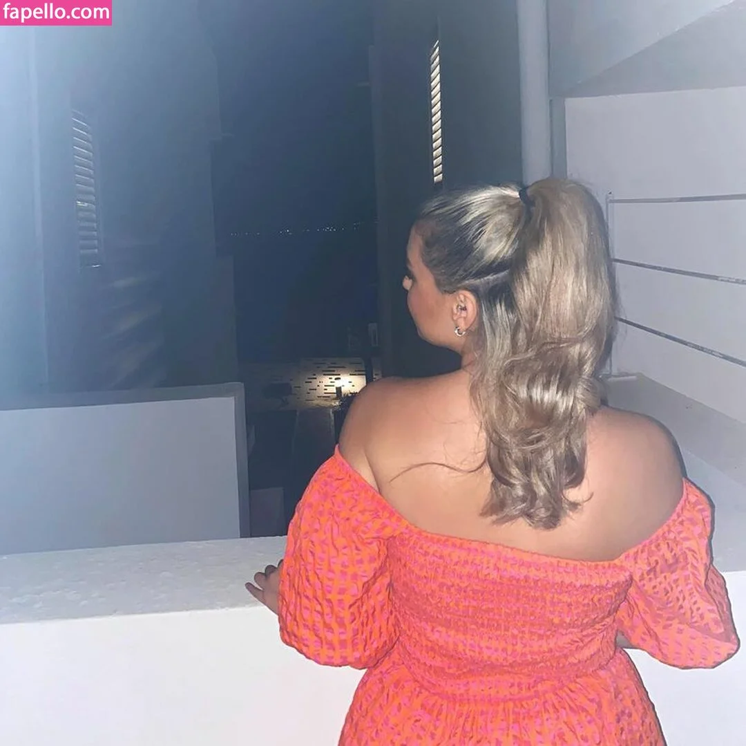 Tina Dehban Onlyfans Photo Gallery 