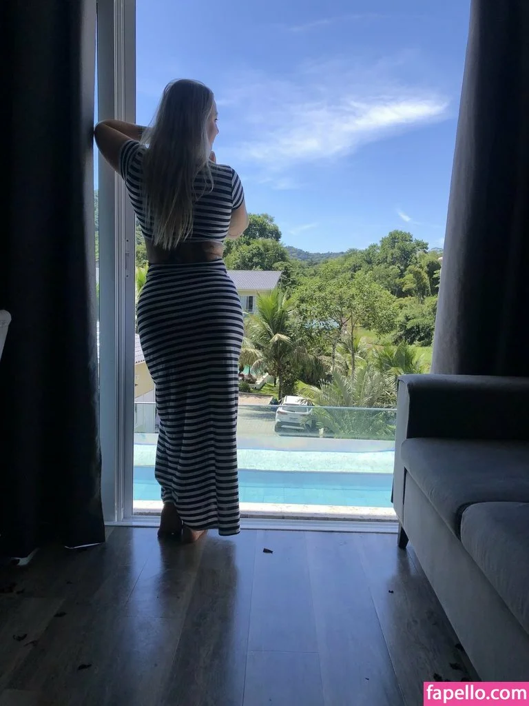 Milena Santos Onlyfans Photo Gallery 