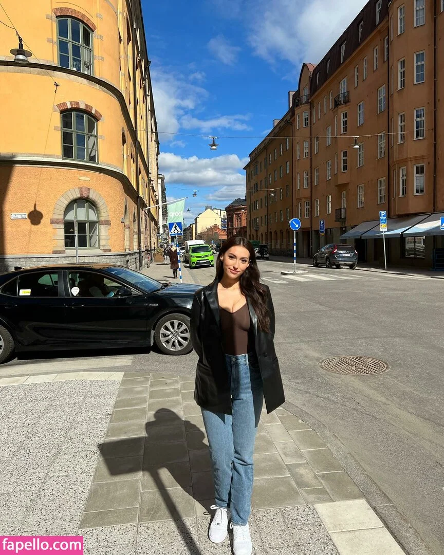 Clara Gomez Onlyfans Photo Gallery 