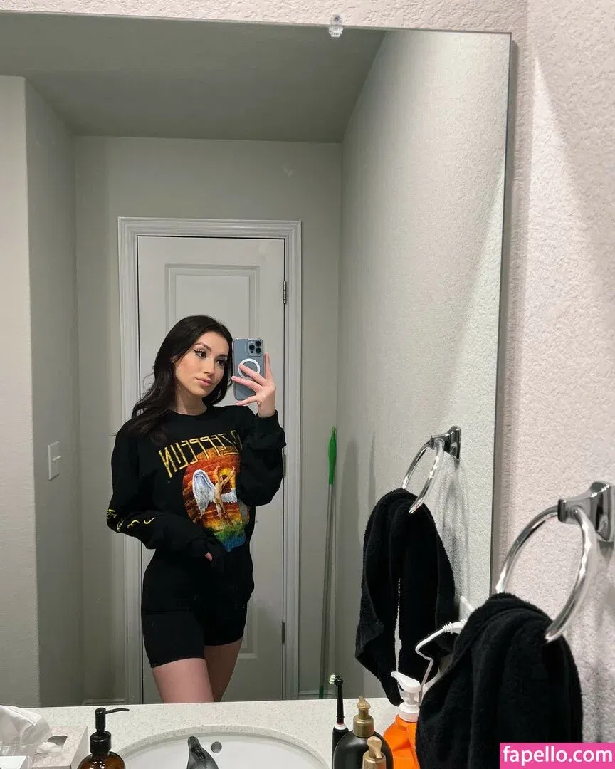 Clara Gomez Onlyfans Photo Gallery 