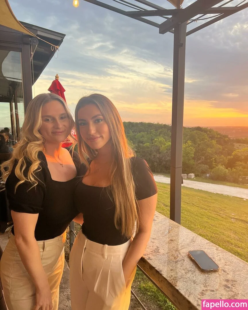 Clara Gomez Onlyfans Photo Gallery 