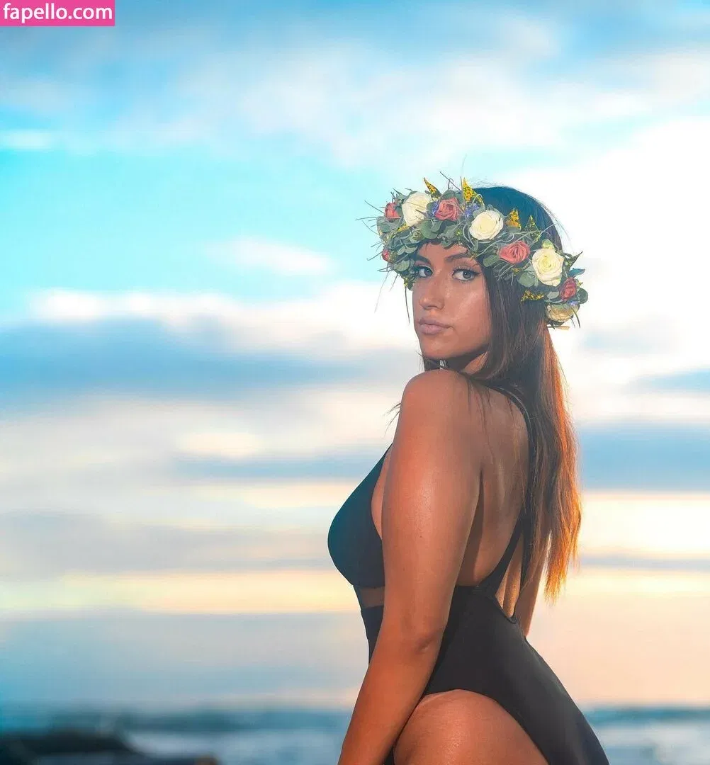 Clara Gomez Onlyfans Photo Gallery 