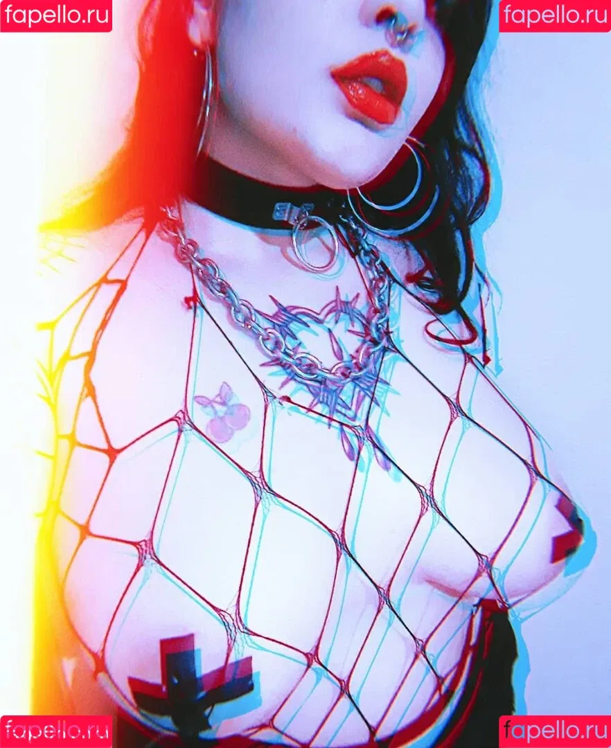 Iz Chaos Onlyfans Photo Gallery 