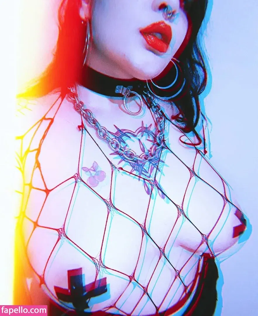 Iz Chaos Onlyfans Photo Gallery 