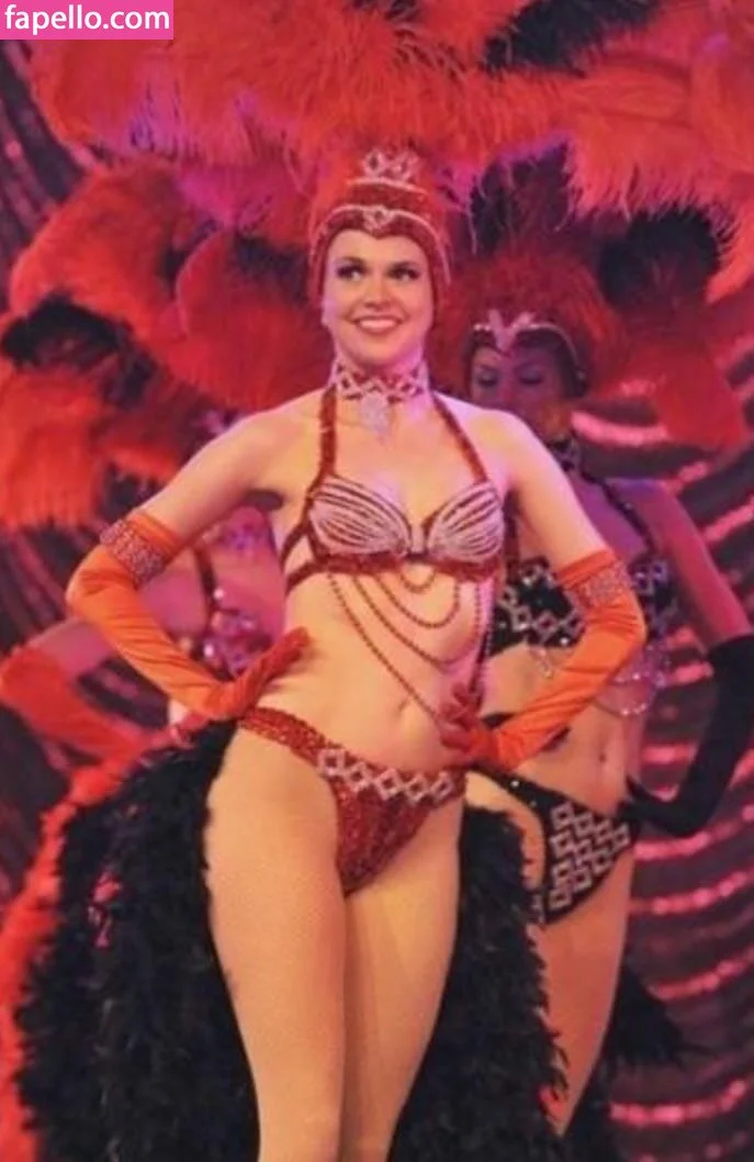 Sutton Foster Onlyfans Photo Gallery 