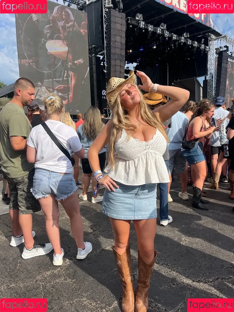 Jacklyn Nicole Onlyfans Photo Gallery 