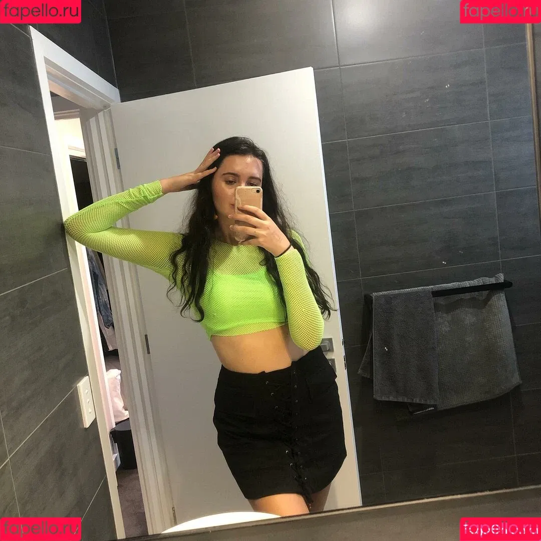 arsonrylucia Onlyfans Photo Gallery 