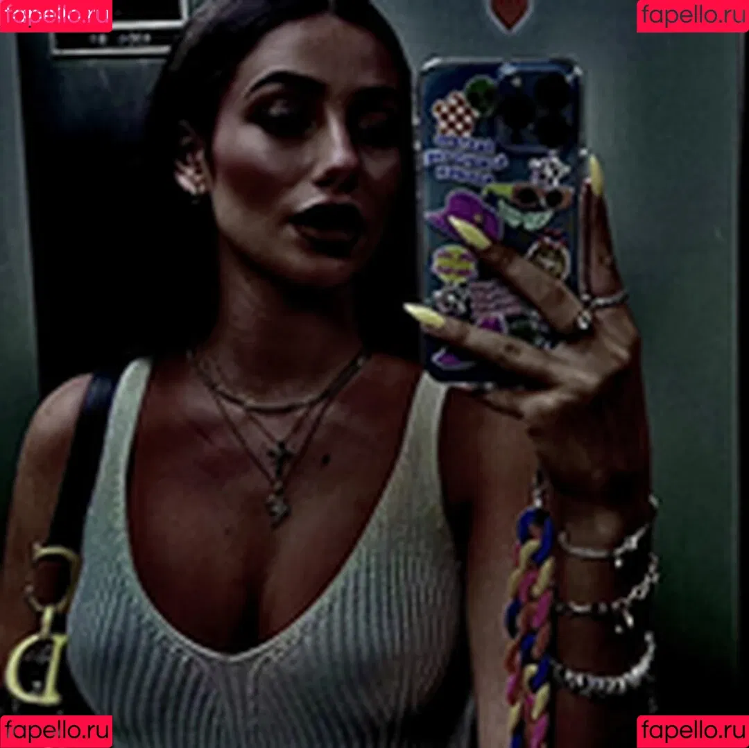 Lola Lolita Onlyfans Photo Gallery 