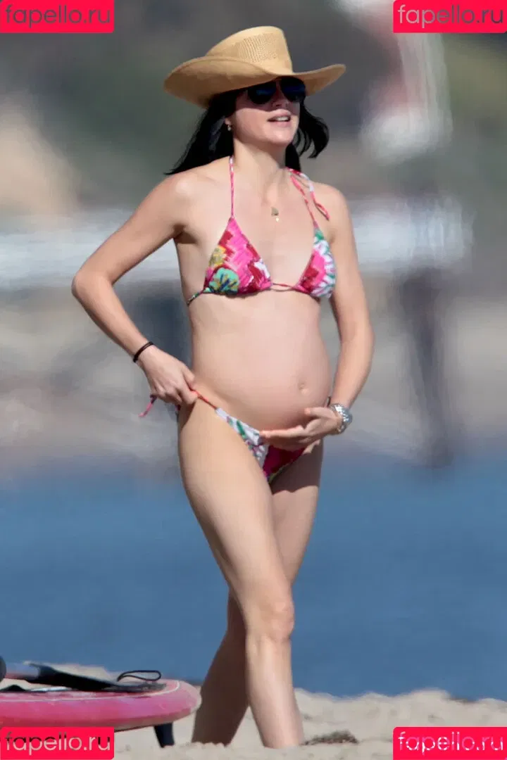 Selma Blair Onlyfans Photo Gallery 