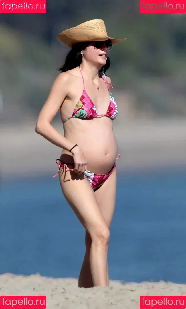 Selma Blair Onlyfans Photo Gallery 