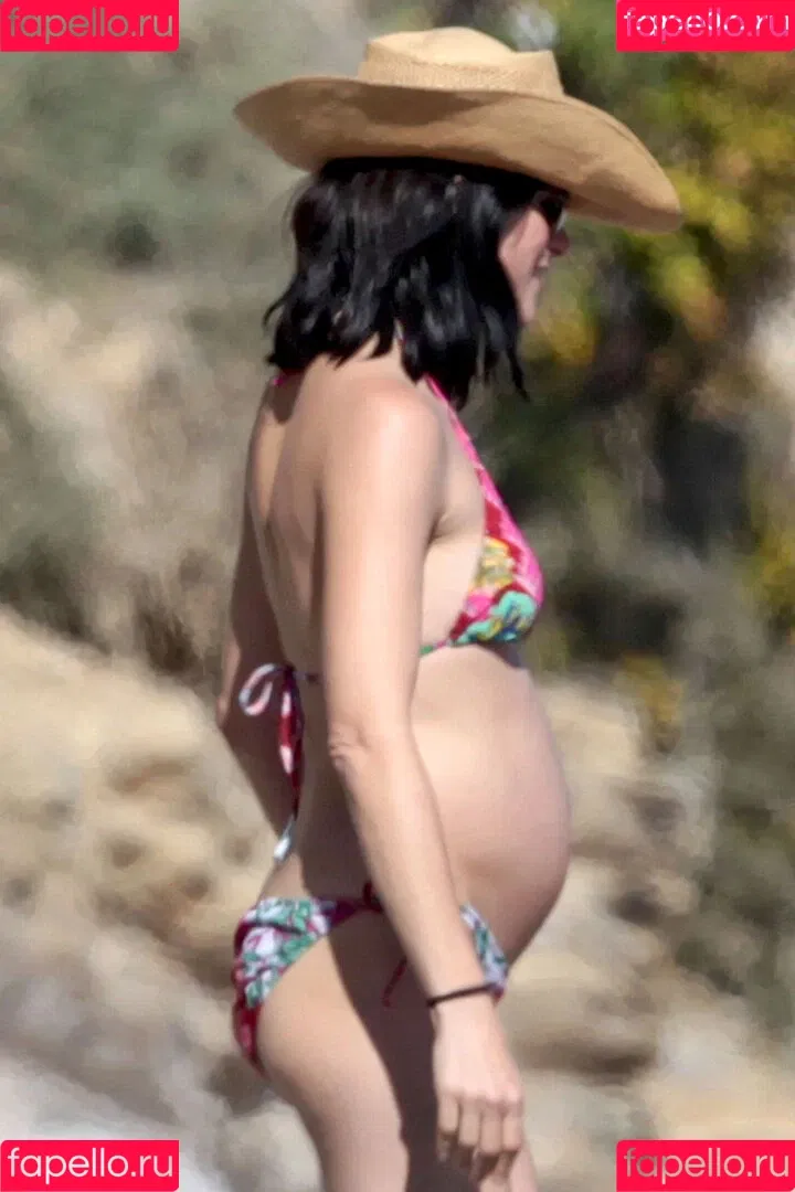 Selma Blair Onlyfans Photo Gallery 