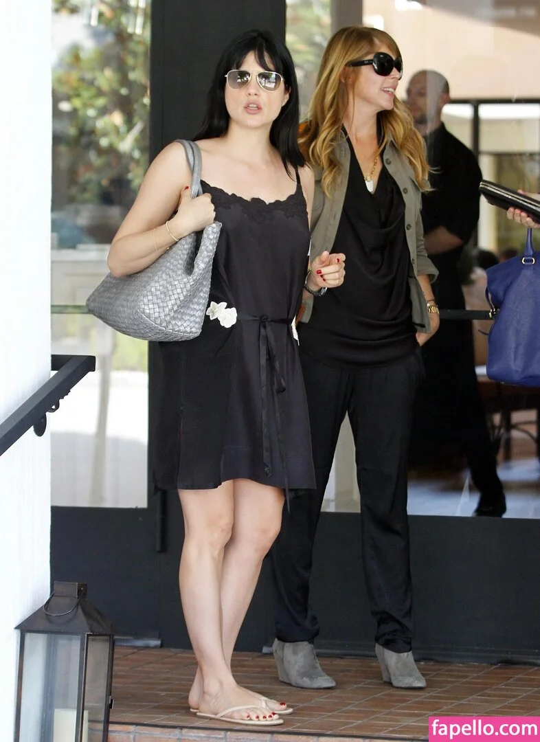 Selma Blair Onlyfans Photo Gallery 