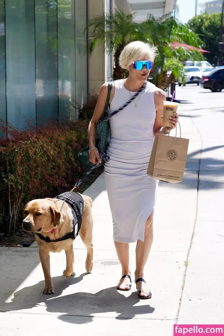 Selma Blair Onlyfans Photo Gallery 