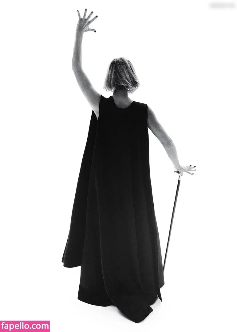 Selma Blair Onlyfans Photo Gallery 