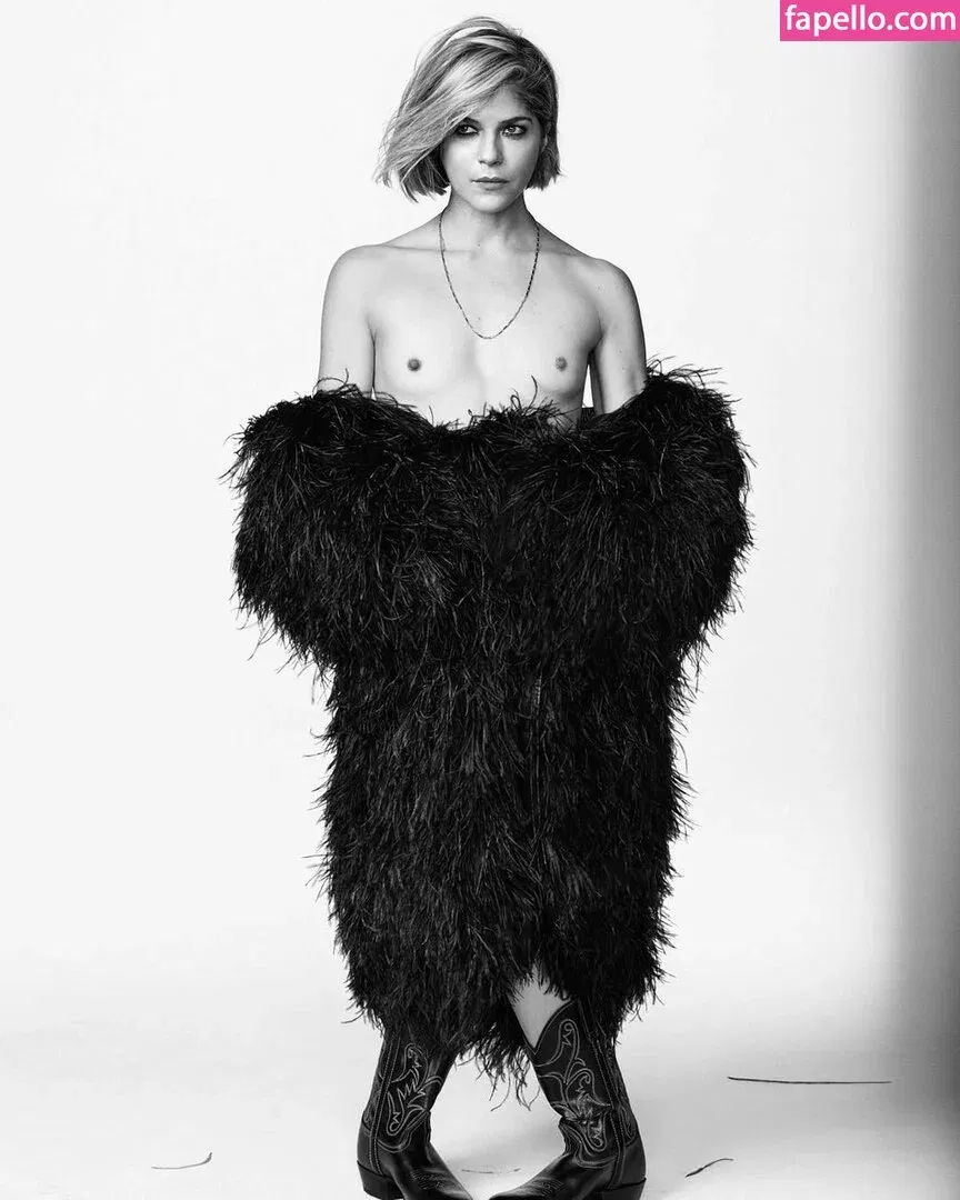 Selma Blair Onlyfans Photo Gallery 