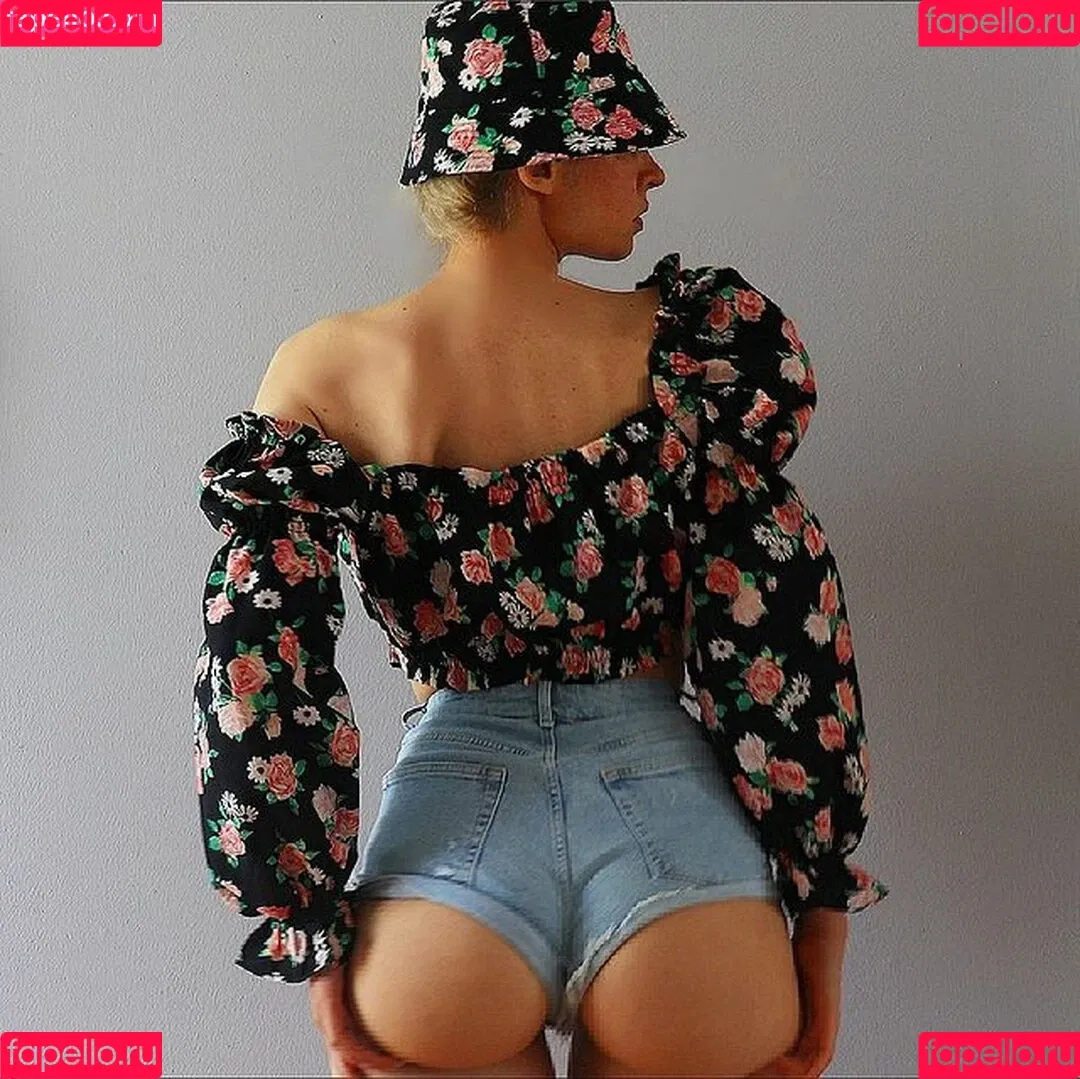 Natalia Sense Onlyfans Photo Gallery 