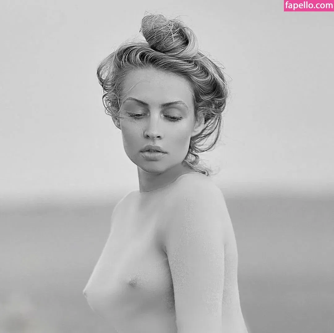 Natalia Sense Onlyfans Photo Gallery 