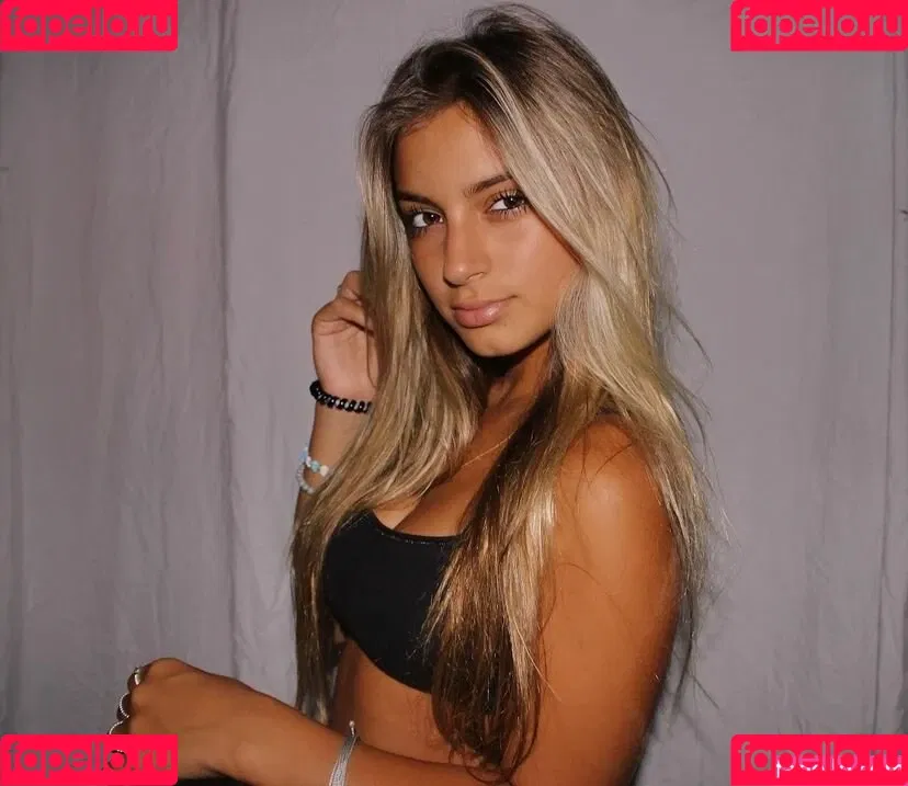 ellaagrantt Onlyfans Photo Gallery 