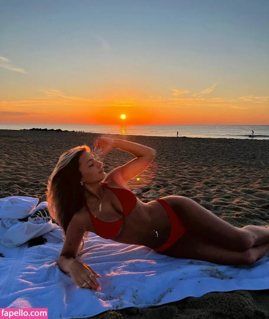 ellaagrantt Onlyfans Photo Gallery 